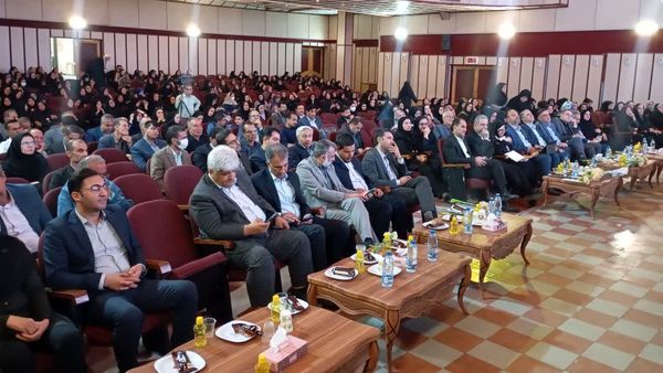 نشست هم‌اندیشی معاونین و مربیان پرورشی و مشاوران مدارس شیراز