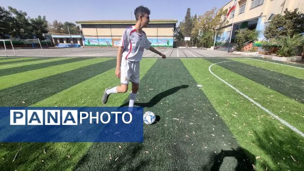 افتتاح زمین چمن مصنوعی دبیرستان اندیشه شاهد منطقه ۱۶