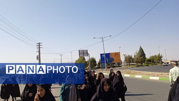 حرکت عشاق اهل بیت از موکب علی اصغری فدافن درآغازین لحظات اربعین حسینی