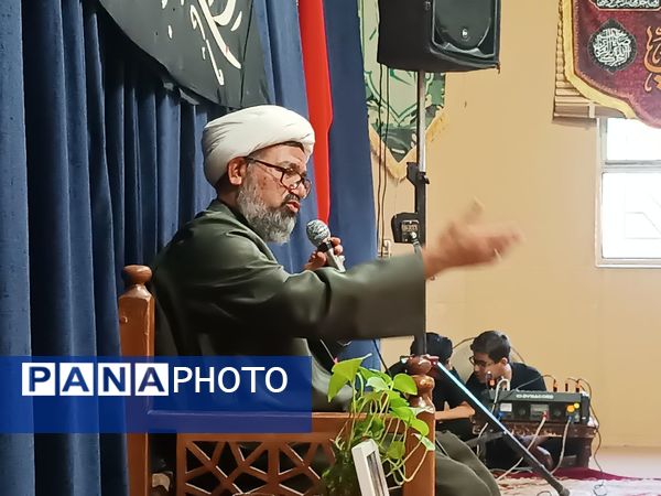 همایش احلی من العسل در اتحادیه انجمن‌های اسلامی دانش‌آموزی نیشابور
