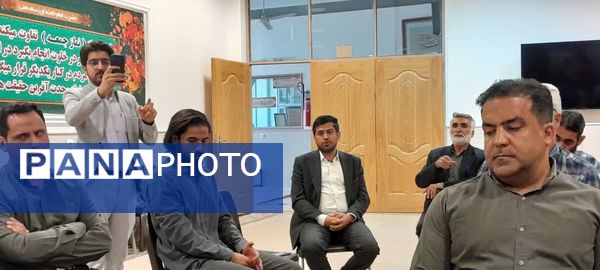 نشست تخصصی امام جمعه شهرستان کاشمر با فعالان عرصه رسانه و ارتباطات