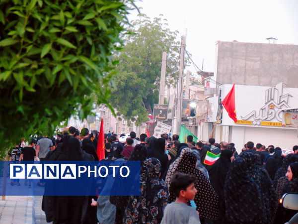 جاماندگان اربعین در بندرخمیر، شور حسینی را به خیابان‌ها آوردند