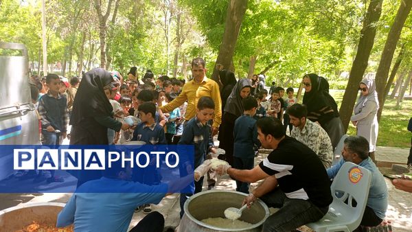 اردوی دانش‌آموزان مدرسه پسرانه مبین در پارک جنگلی شیروان