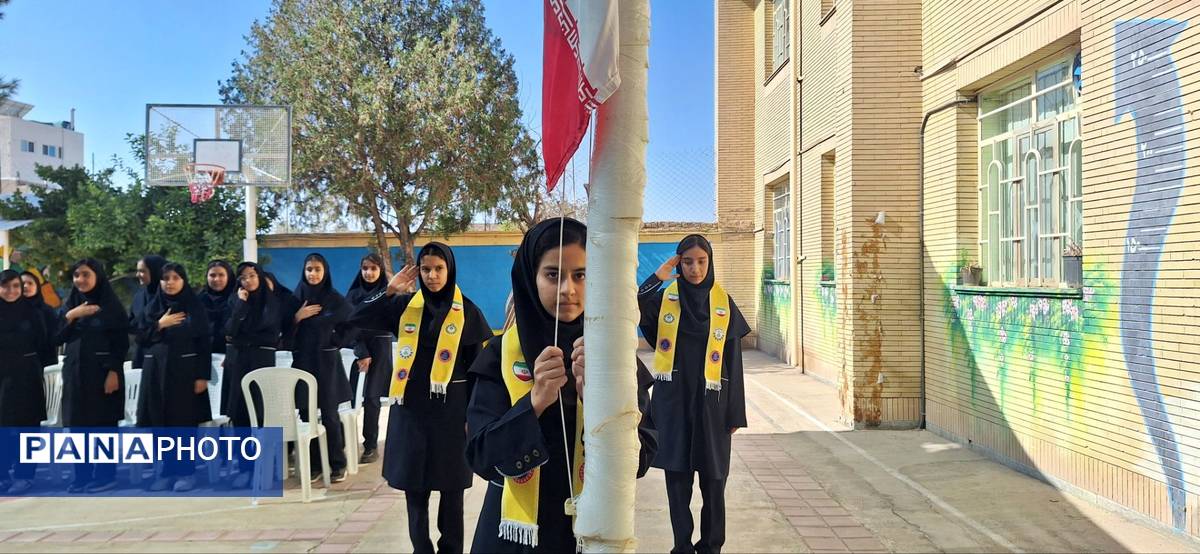 افتتاحیه المپیاد ورزشی در دبیرستان فرزانگان دوره اول 