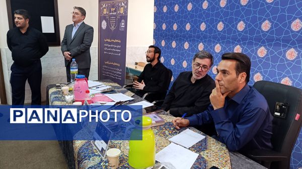 بازدید معاون پرورشی و فرهنگی آموزش و پرورش استان خراسان رضوی از مسابقات قرآن،عترت و نماز در مرحله انتخابی کشور