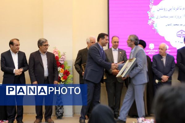آیین کلنگ‌زنی ۱۶ مدرسه خیرساز در کاشان؛ مشارکت مردمی، حمایت دولتی