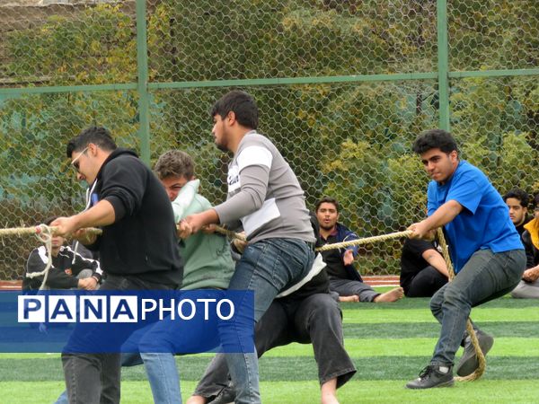 مسابقات طناب کشی شهید پارسا منصور در دبیرستان شاهد ابوذر غفاری 