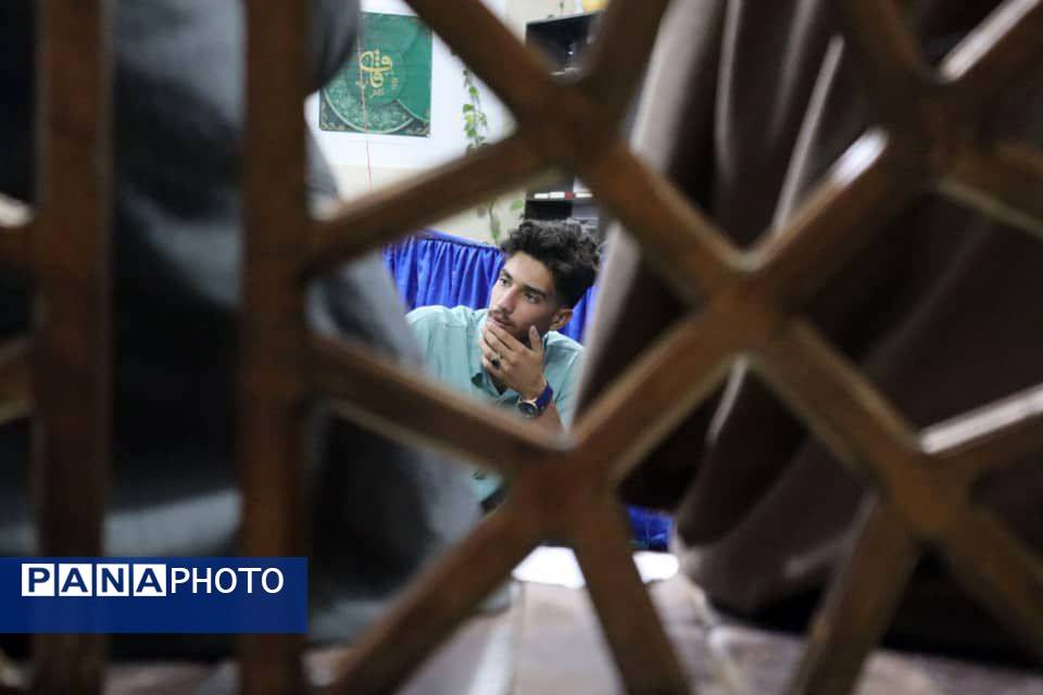 برگزاری باشکوه دومین محفل قرآنی «رواق» با محوریت ترویج جلسات خانگی قرآن در شهرستان فلارد