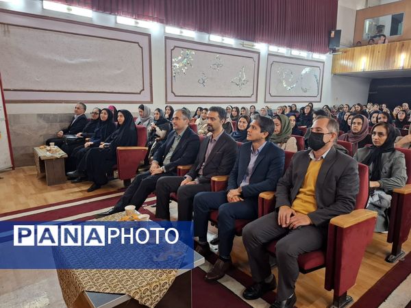 گرامیداشت روز مادر مدرسه دخترانه ۱۷ شهریور 