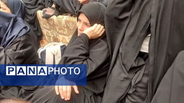 میزبانی دانش‌آموزان دختر شهرستان تفت از شهید گمنام