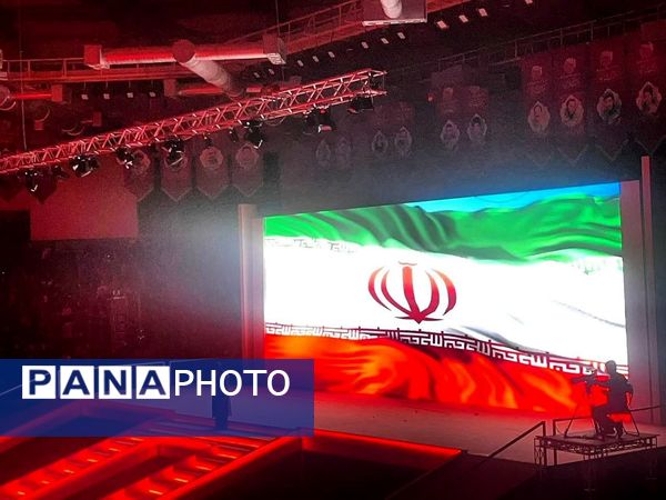 حضور دانش‌آموزان دختر در پنجمین روز کنگره ۵۵۸۰ شهید استان البرز