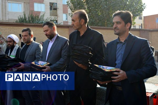 بدرقه دانش‌آموزان بهارستانی به راهیان‌نور