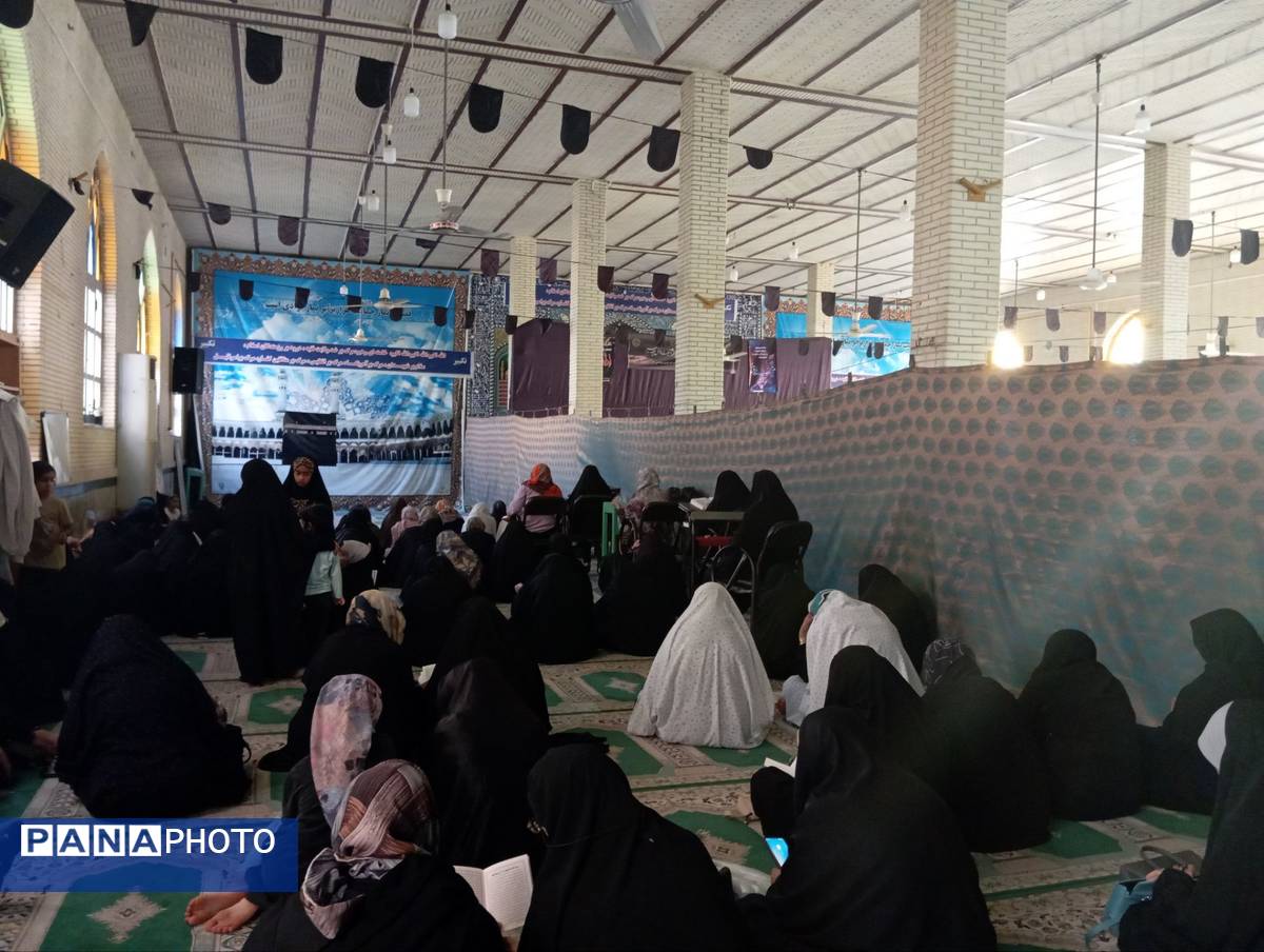 محفل نورانی دعای عرفه در حاجی‌‌‌آباد