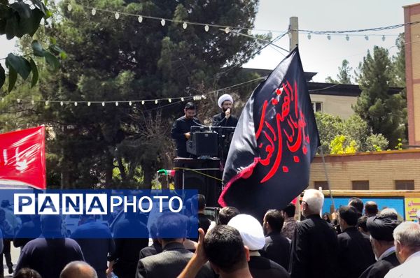 خیل عاشقان حسینی در مسیر جاماندگان اربعین رباط کریم