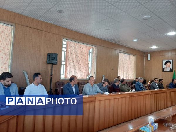 ساخت اردوگاه تربیتی دانش‌آموزی شهر زرقان اولویت مدیرکل آموزش و پرورش استان فارس