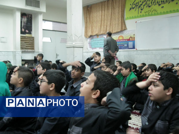 برگزاری پیش‌اجلاسیه نماز در دبستان سمیه قم