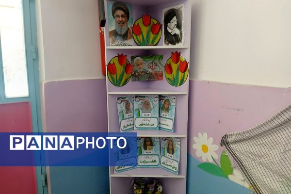 آذین‌بندی مدارس ملارد به رنگ ایثار و حماسه