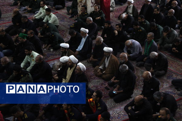 بزرگداشت شهدای مدافع وطن در یزد