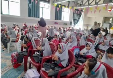 زنگ شکوفه ها نوید بخش شروعی تازه برای کلاس اولی ها