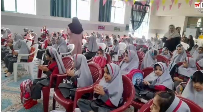 زنگ شکوفه ها نوید بخش شروعی تازه برای کلاس اولی ها