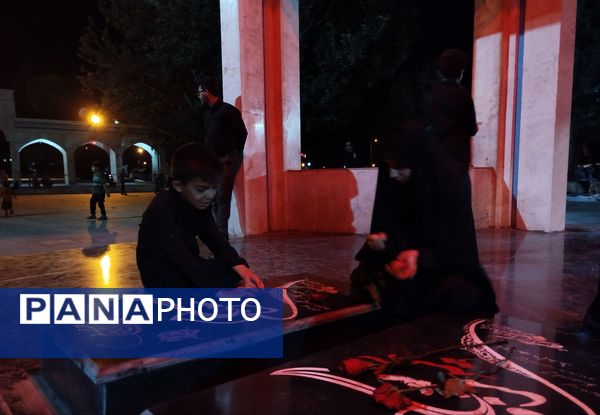 مراسم عزاداری سیدالشهدا در کنار مزار شهدای گمنام نیشابور
