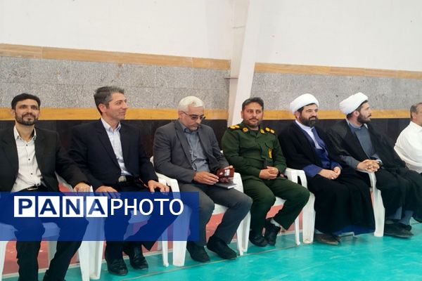 برگزاری جشن روز دختر در سالن کارگر فاروج