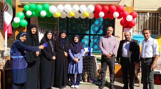 انتخابات انجمن‌های ورزشی دانش‌آموزی دبیرستان شاهدبحرینیان ناحیه۴ 