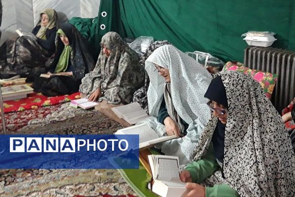 مراسم معنوی اعتکاف در مساجد شهر قدس