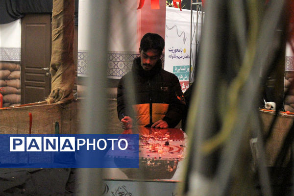 حال و هوای حضور نوجوانان در معراج الشهدای گمنام استان قم