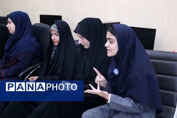حضور مدیرکل فرهنگ و ارشاد اسلامی آذربایجان شرقی در دفتر خبرگزاری پانا استان به‌مناسبت روز خبرنگار