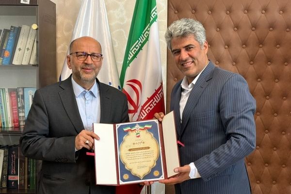 معاون پارلمانی وزیر اقتصاد عضو هیئت رئیسه فدراسیون شمشیربازی شد