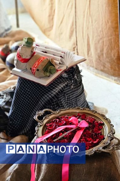 جشن مهر و مقاومت در دبیرستان حضرت زینب(س) ابرکوه برگزار شد