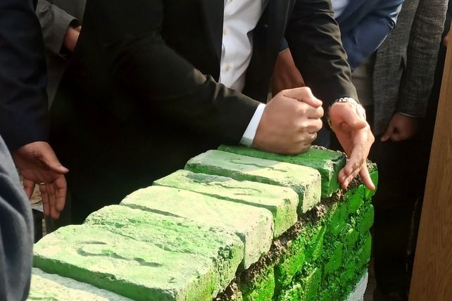 خشتِ بنای مدرسه ۱۸ کلاسه در شهرری گذاشته شد