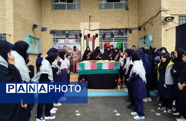 تشییع شهید گمنام در مدارس ناحیه 4 شیراز