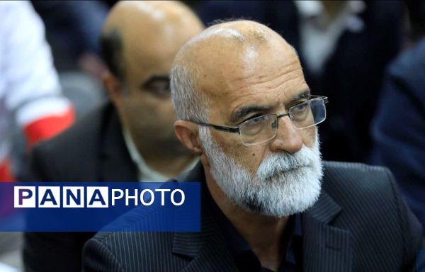 دیدار مدیرکل و کارکنان بنیاد شهید و امور ایثارگران خراسان جنوبی با نماینده ولی فقیه