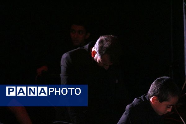 عزاداری دانش‌آموزان مشهدی در حسینیه فرهنگیان مشهد