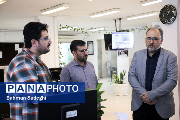 بازدید مدیرکل دفتر برنامه‌ریزی و آموزش هنری وزارت فرهنگ و ارشاد از خبرگزاری پانا