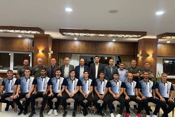 هندبالیست‌های ایران در ساحل عمان دست به توپ می‌شوند