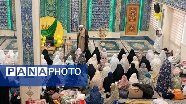 اولین روز اعتکاف دانش‌آموزی ناحیه 2 کرج و شهرستان فردیس