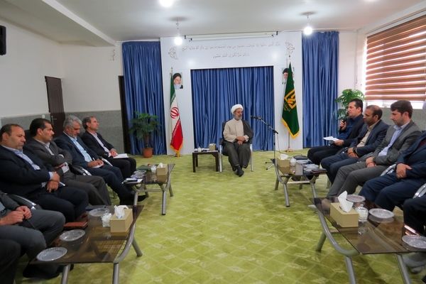 دیدار مدیرکل آموزش و پرورش و جمعی از همکاران با نماینده‌ ولی فقیه در استان خراسان شمالی