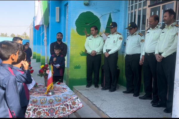 آیین گرامیداشت هفته‌ی نیروی انتظامی در آموزشگاه منتظرقائم خاتم