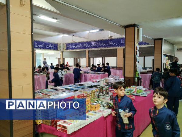 نمایشگاه کتاب کانون مهدیه همدان