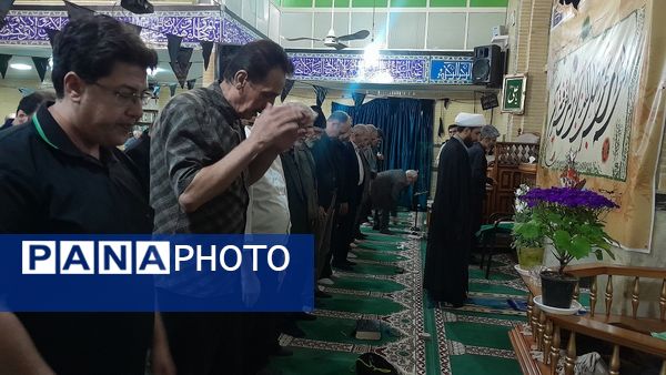 احیای نوزدهمین شب‌ ماه رمضان در مسجد امام صادق (ع) با حضور پرشور مردم کرج