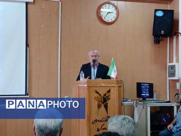نشست علمی تحلیلی سالگرد عملیات طوفان الاقصی در دانشگاه آزاد کرج