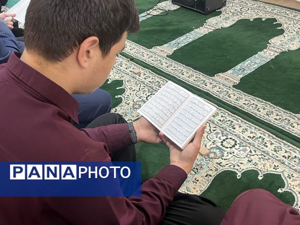 مراسم هیات دانش‌آموزی دبیرستان نمونه آیت الله خامنه‌ای کاشمر