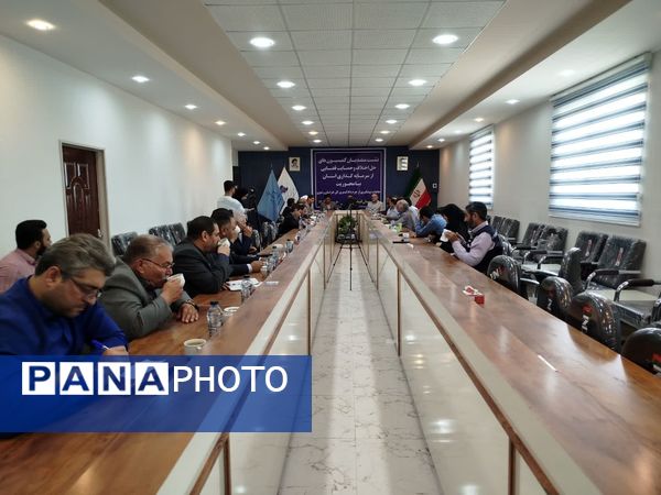 نشست متصدیان کمیسیون های حل اختلاف و حمایت قضایی با سرمایه گذاری استان در کاشمر