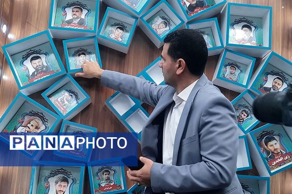مراسم یادواره شهدا و گرامیداشت هفته دفاع مقدس در مدارس ناحیه 2 شهرری 