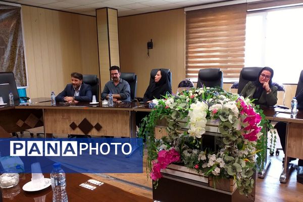 برگزاری مراسم حافظ‌ خوانی و مشاعره به‌مناسبت هفته فرهنگی شهرستان ملارد