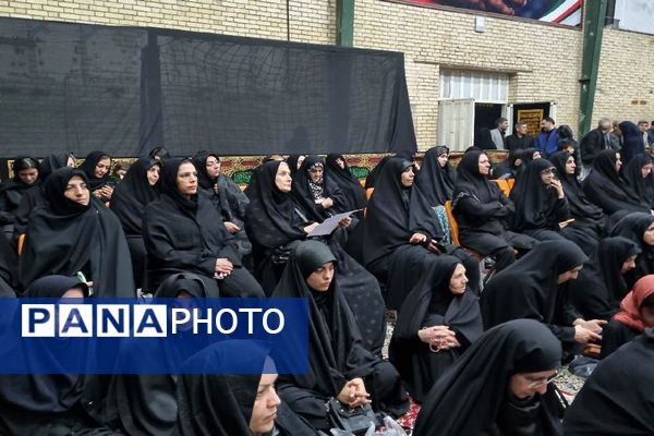 فرهنگیان آموزش و پرورش ناحیه سه در سوگ امام هشتم
