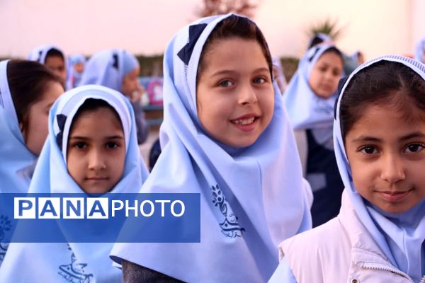 صبحگاه دانش در دبستان رجبی گرگان